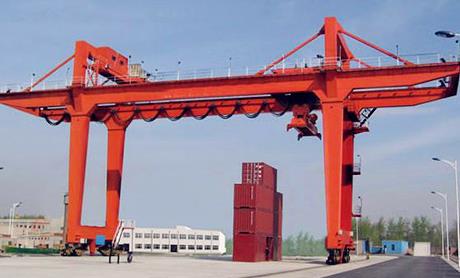 Looking At The Many Benefits Of Container Rail Mounted Gantry Cranes