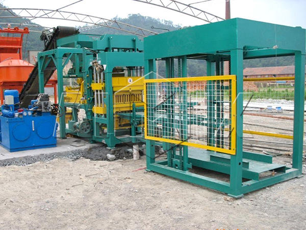 Interlocking Block Machine