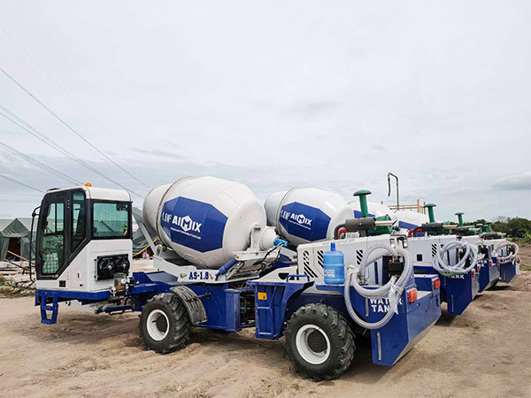 self-loading concrete mixer in Philippines